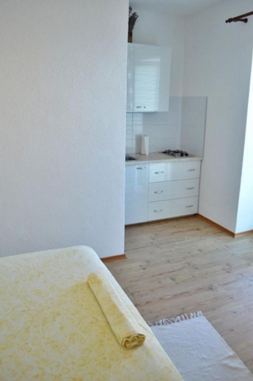 Apartment Denko Betina  Eksteriør billede